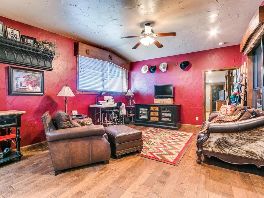 -Indoor Arena and More in Piedmont, OK - photo 20