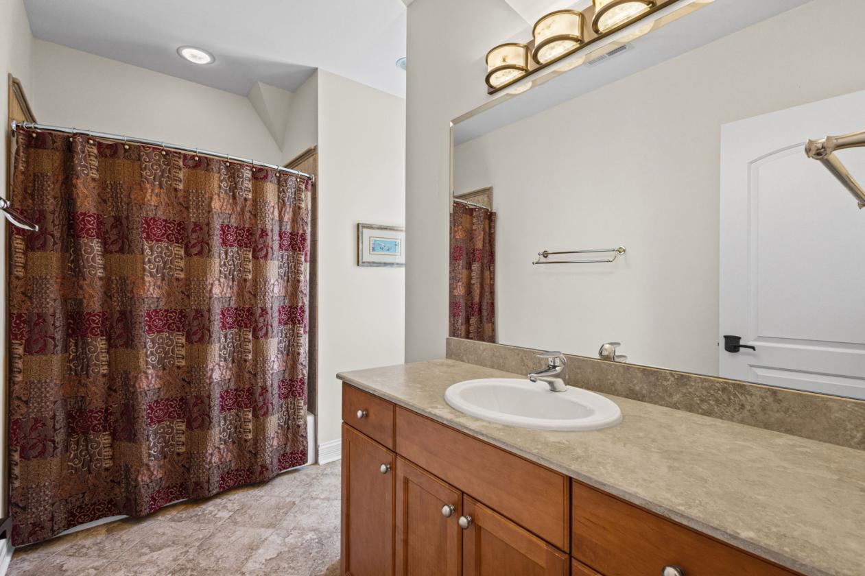 Luxury Estate with Equestrian Potential - photo 30