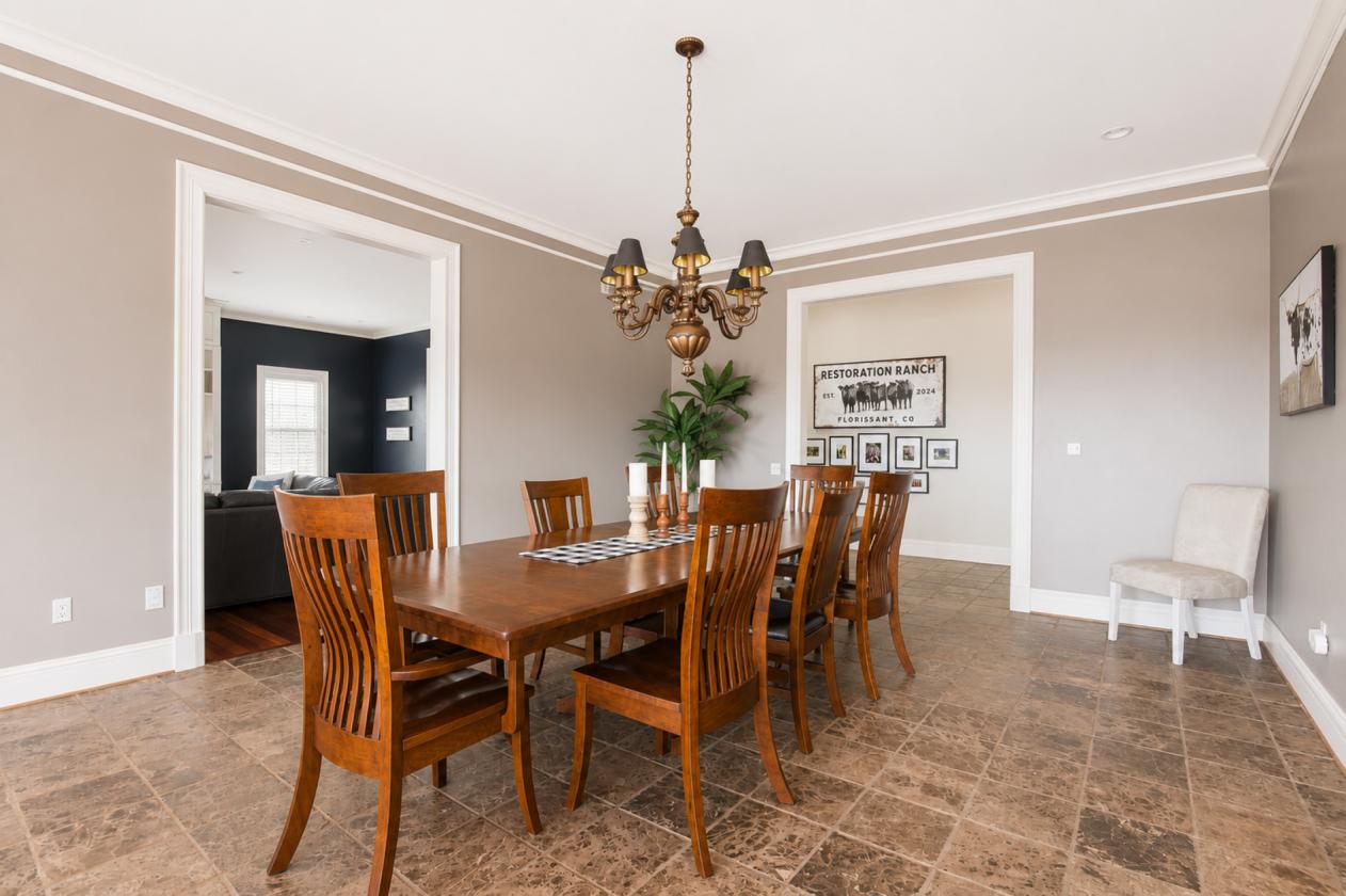 Luxury Equestrian Estate in a Gated Community - photo 9