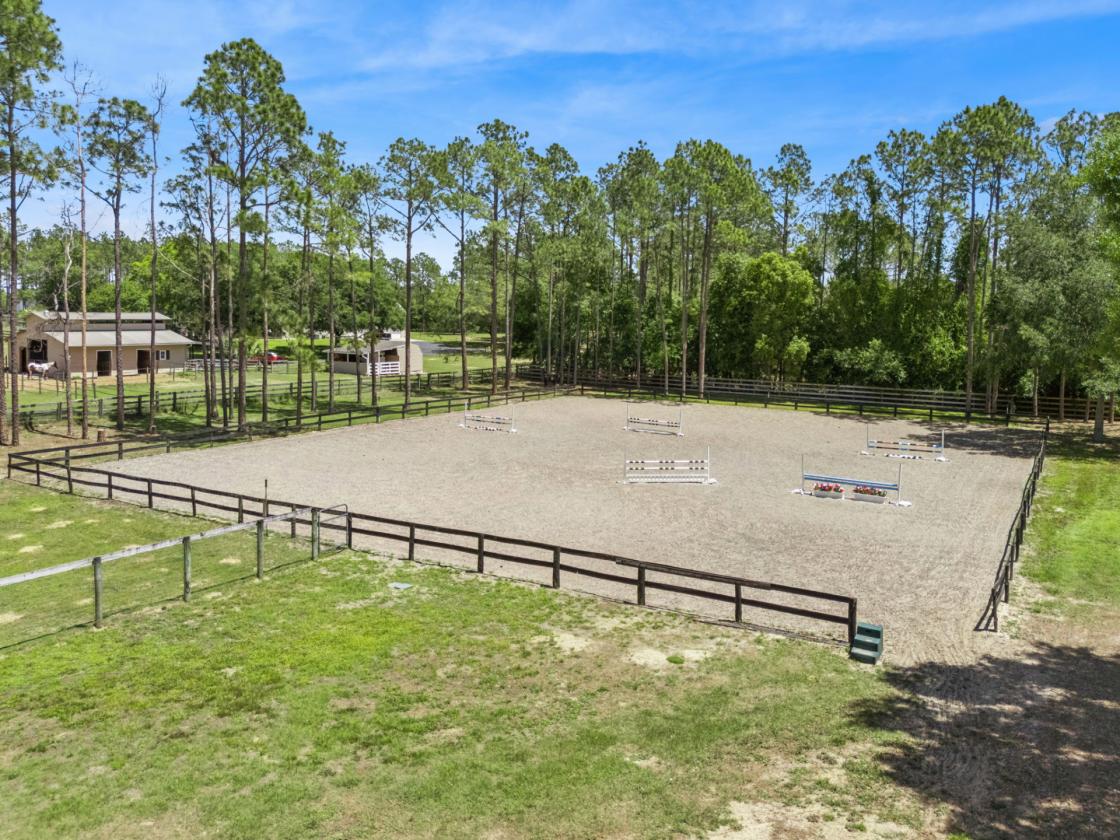 Turnkey Equestrian Retreat near Ocala - photo 10