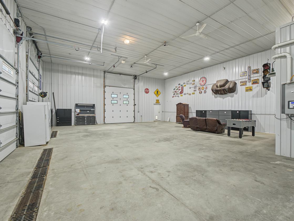 Approx 62 exceptional hunting acres w/ barndo - photo 16
