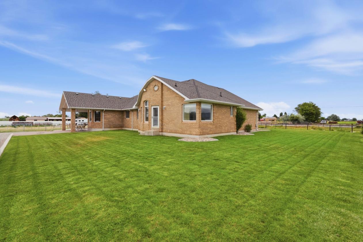 Horse Property with large arena and barn! - photo 30