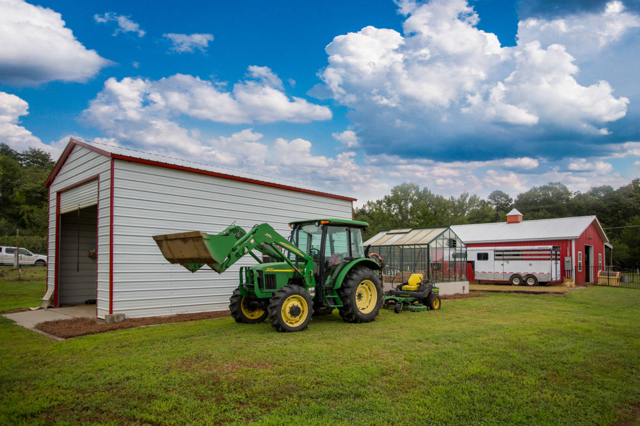 10Acre Horse Farm with 2Stall runin Barn Fenced Greer