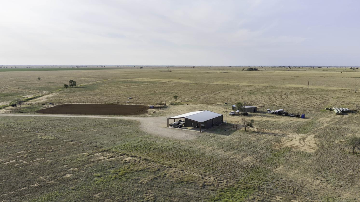 Prime Texas Ranch with Arena, Home, & Acreage - photo 1
