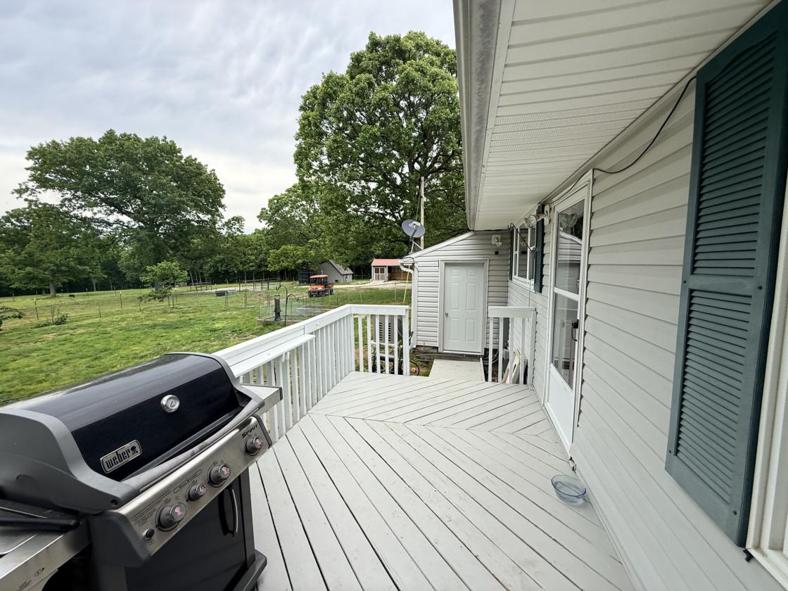Nice Home and Wonderful Barn on 23.5 Acres - photo 20