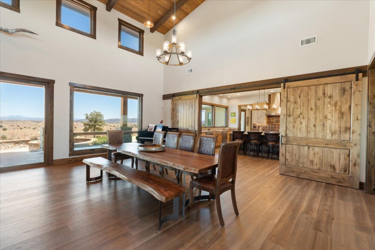 Remarkable Luxury Ranch on 38 Acres - photo 11