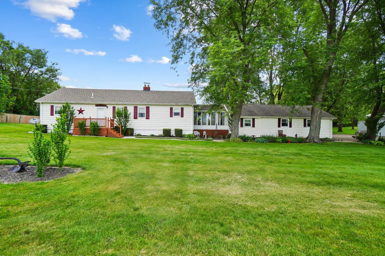 Heated Indoor Arena, Dedicated Hay Pasture & More! - photo 6