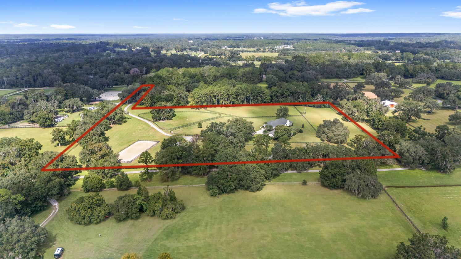 Elegant Horse Property with Arena, Pool, and Guest - photo 20