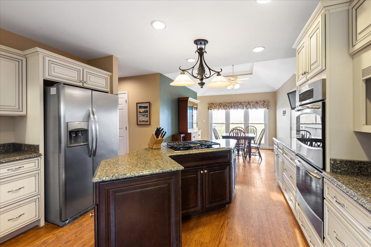 Turn-Key Equestrian Estate With Indoor Arena - photo 15
