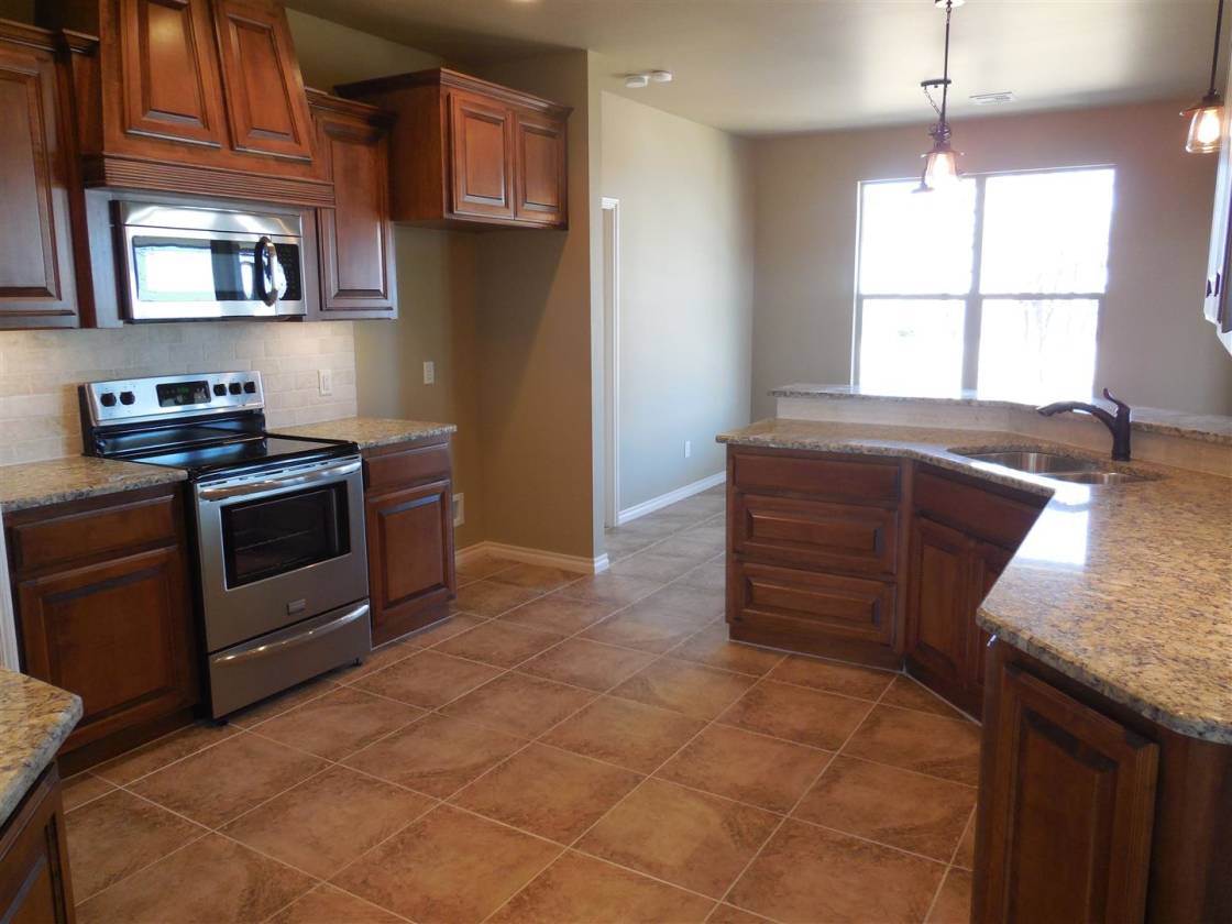 5.64 acres plus newly constructed 3bedrm home near Luther, OK Luther