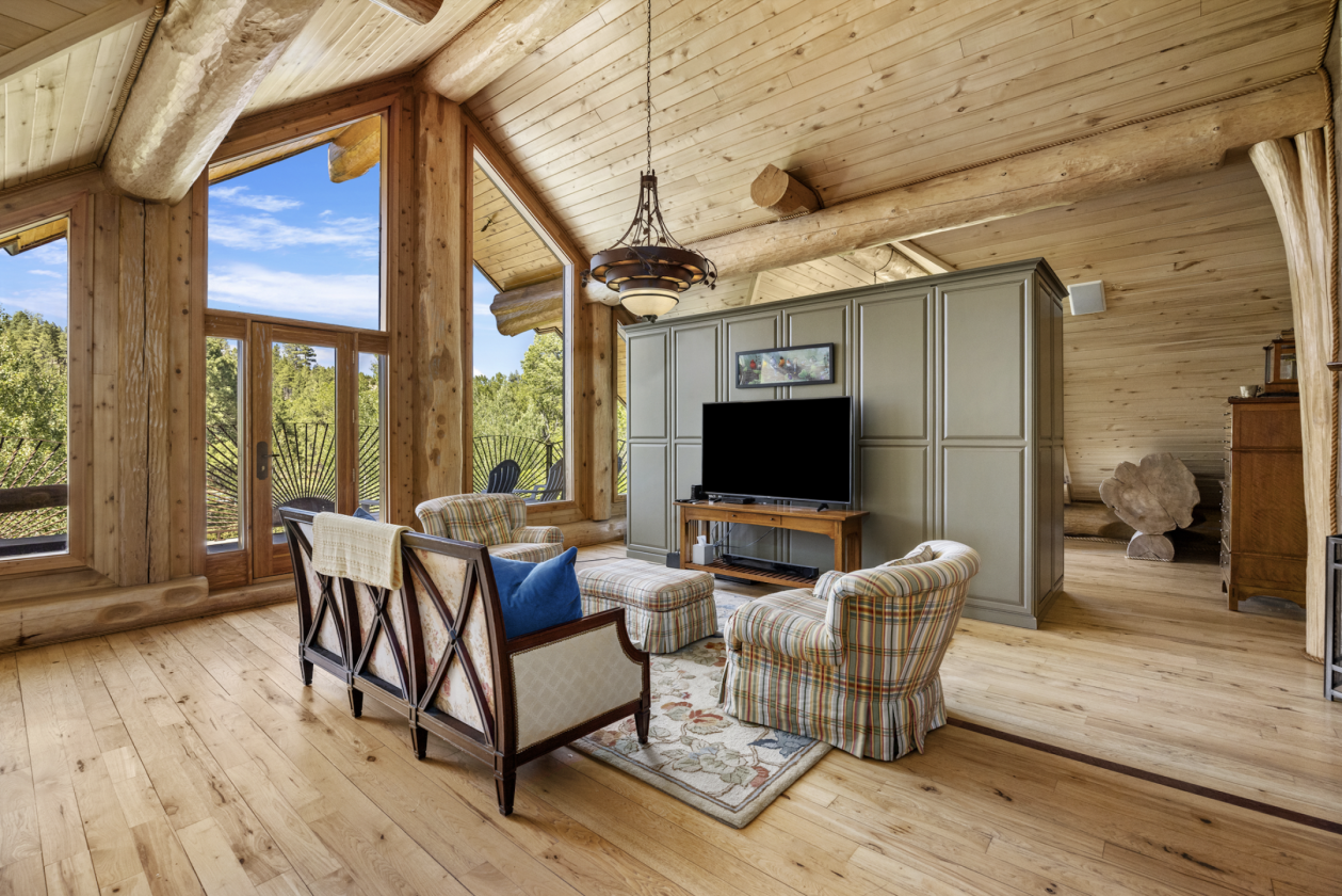 35 Acre Luxury Mountain Estate - photo 13