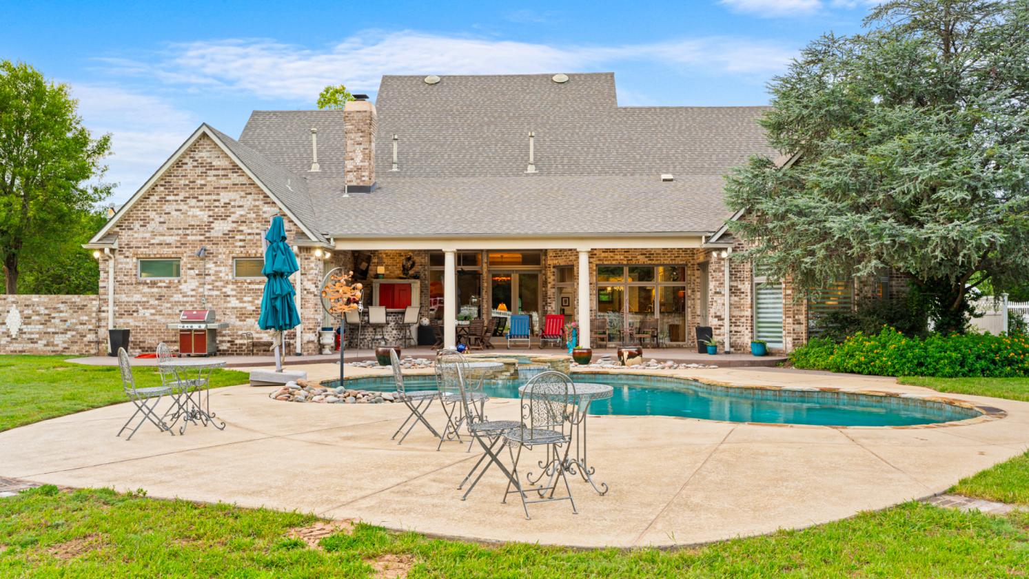 One Home + One Barndominium on 5 acres! - photo 8
