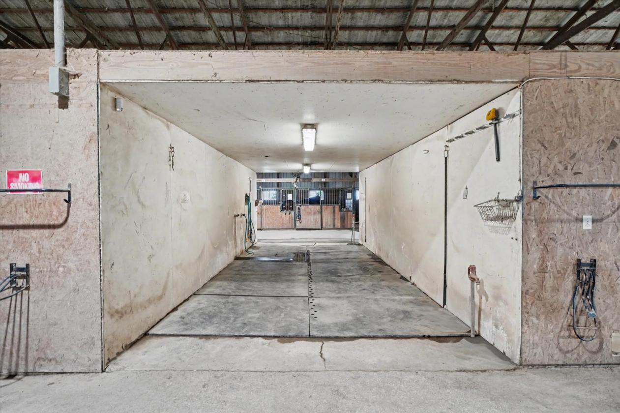 Exceptional Horse Property In Central Illinois - photo 14