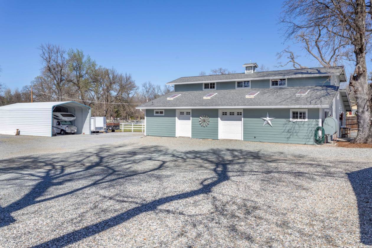 Manageable property that defines Palo Cedro living Palo Cedro, Shasta