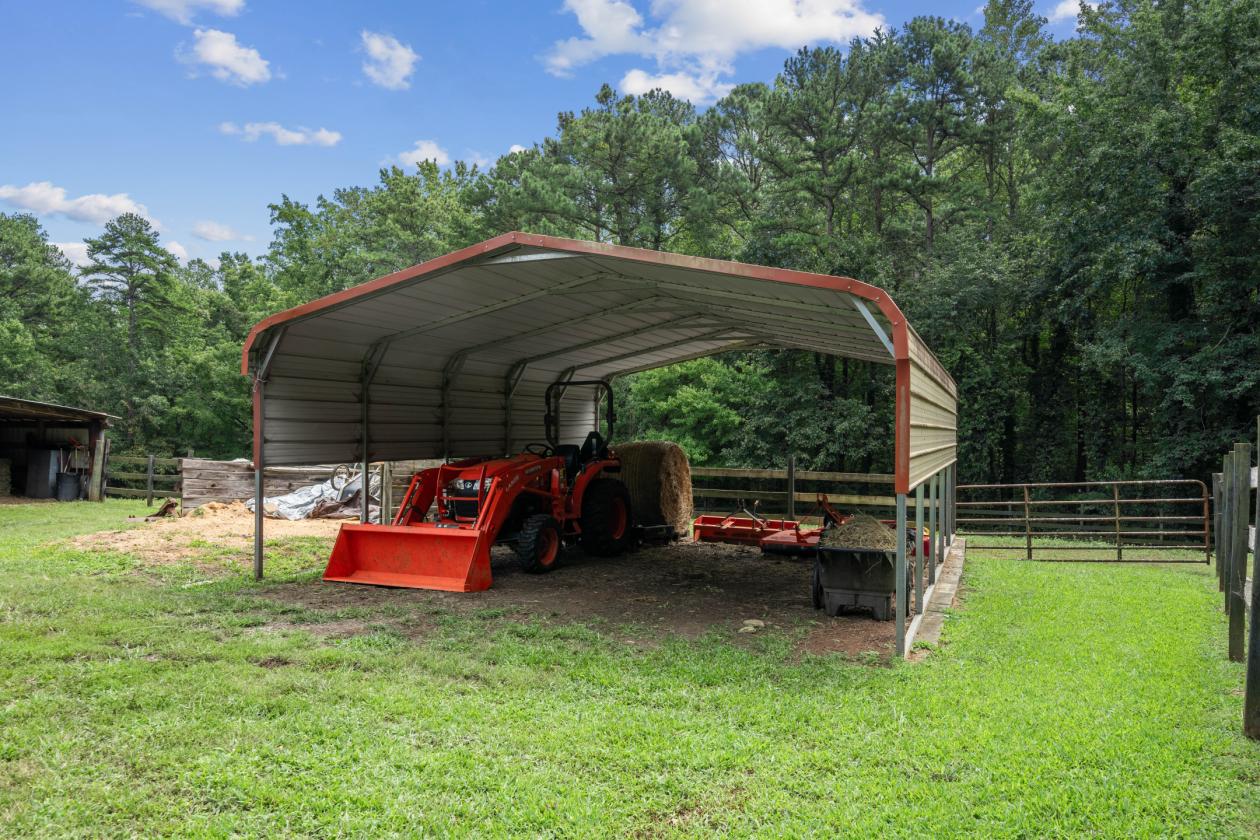 Turnkey Equestrian Farm with Arena & Barn - photo 23