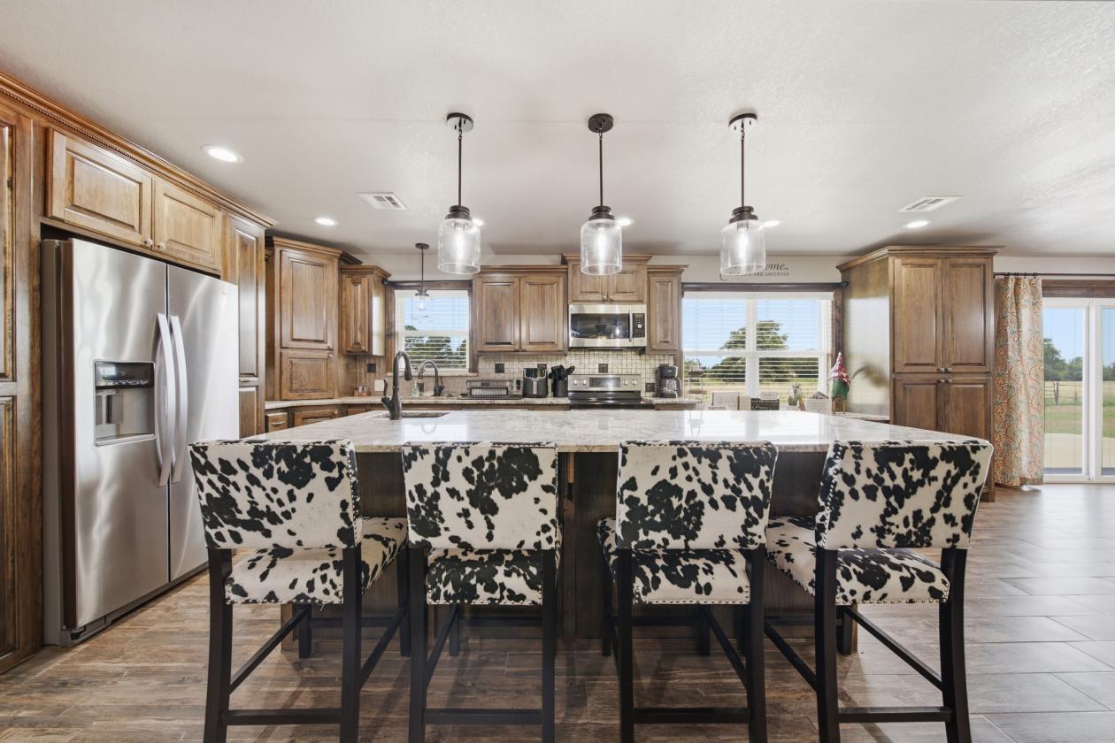 Executive Southwest Home - photo 11