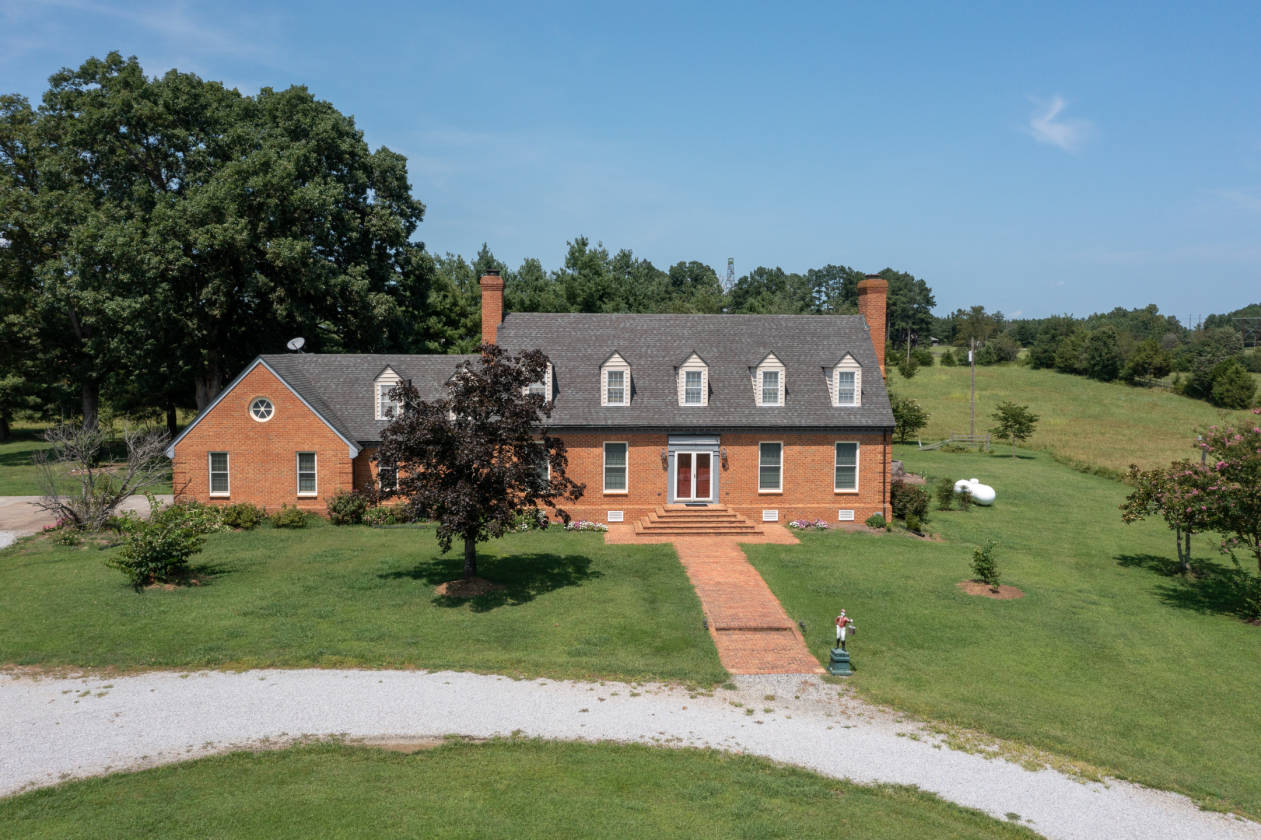 homes for sale in johnston county nc with inground pool