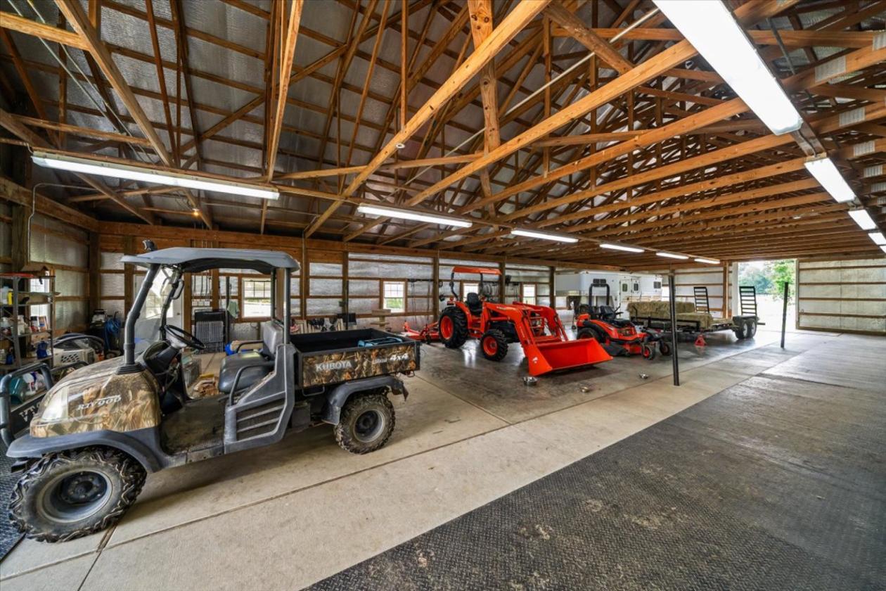Luxury Equestrian Estate on 13.5 Acres - photo 6