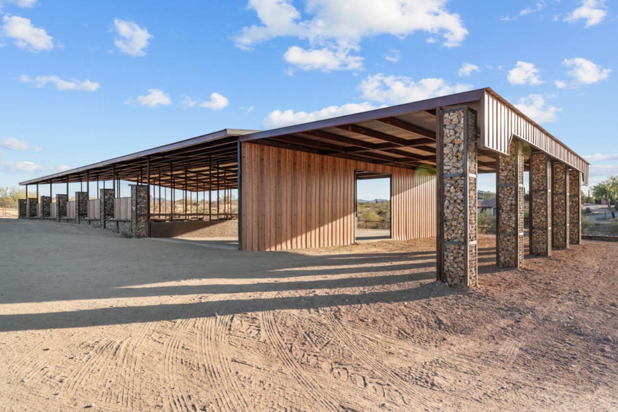Premier Equestrian Estate Backing State Land - photo 20