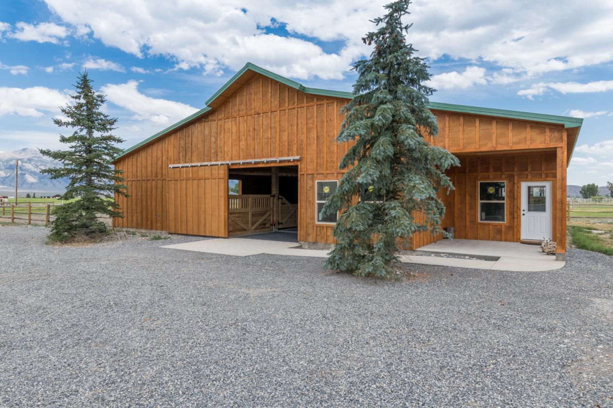 Turnkey Equestrian Estate, Stunning Views - photo 26