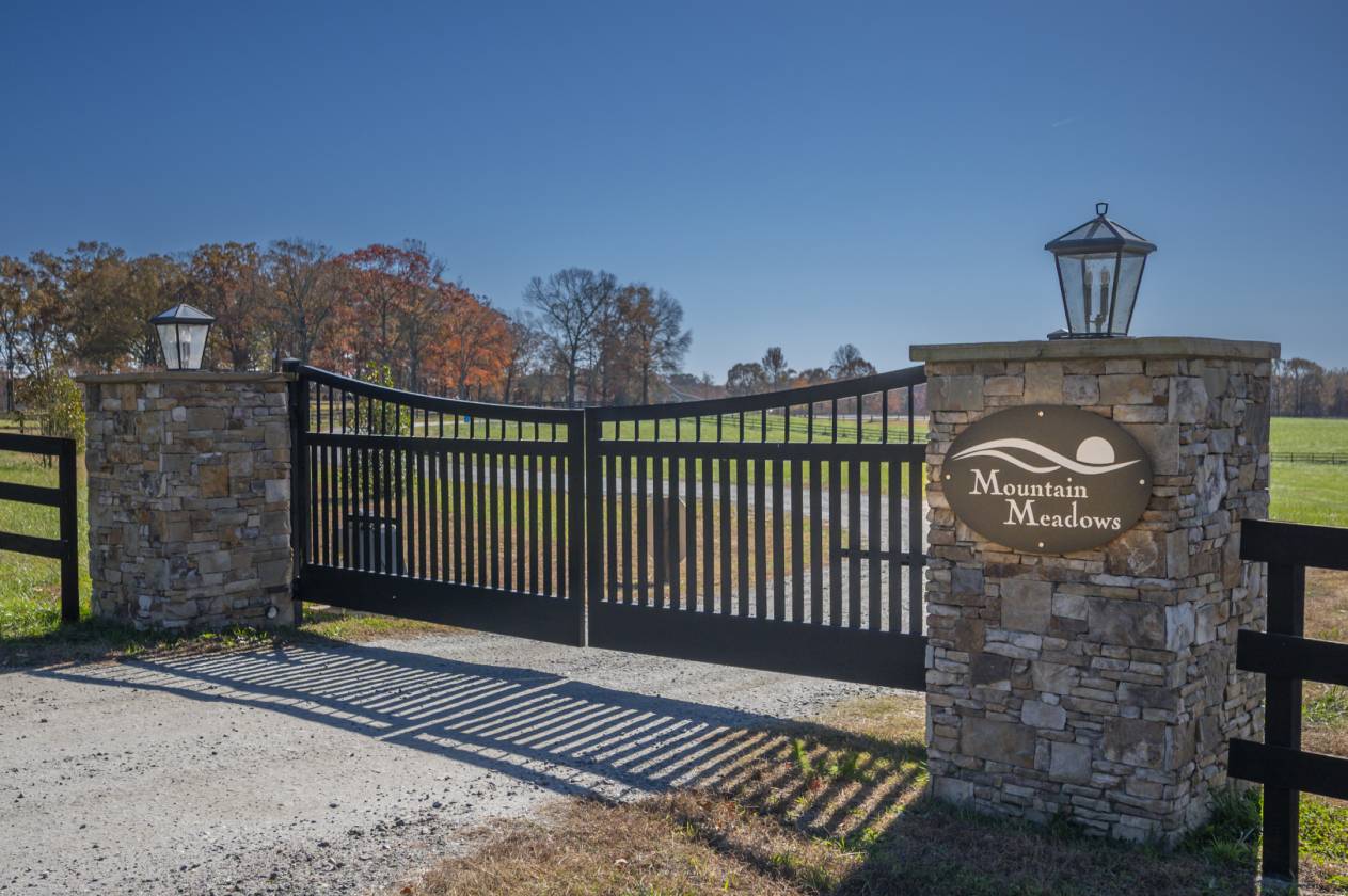 Over 200 miles of trails, NEW CONSTRUCTION! - photo 3