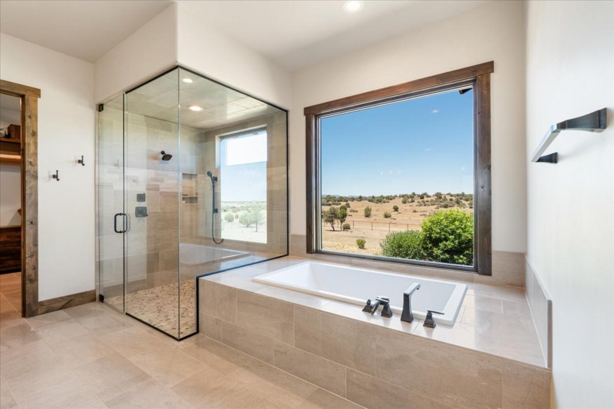 Remarkable Luxury Ranch on 38 Acres - photo 18