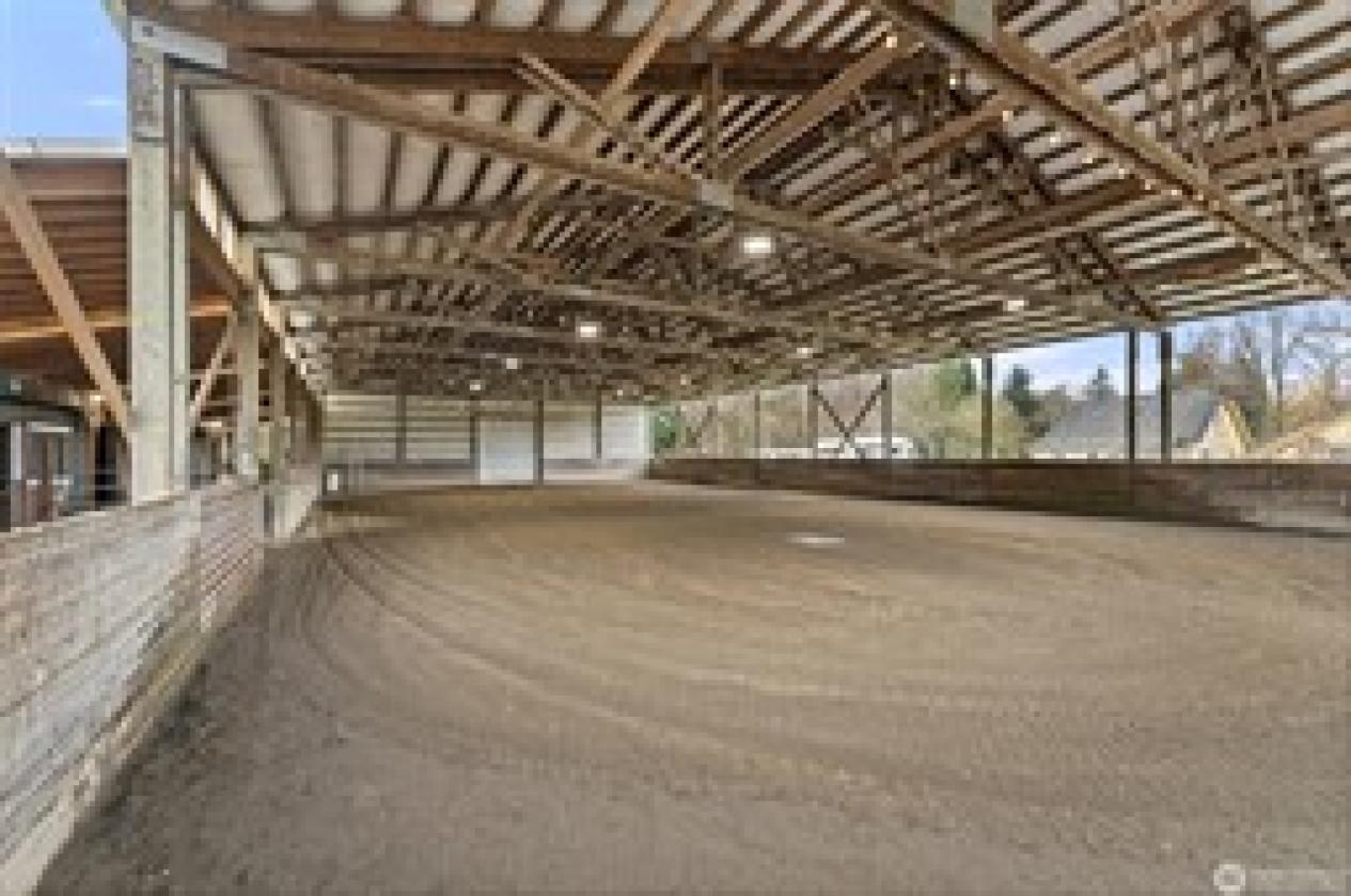 ESTABLISHED 10- ACRE EQUESTRIAN BOARDING OPERATION - photo 17