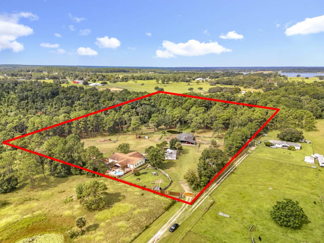 Horse Property for sale.