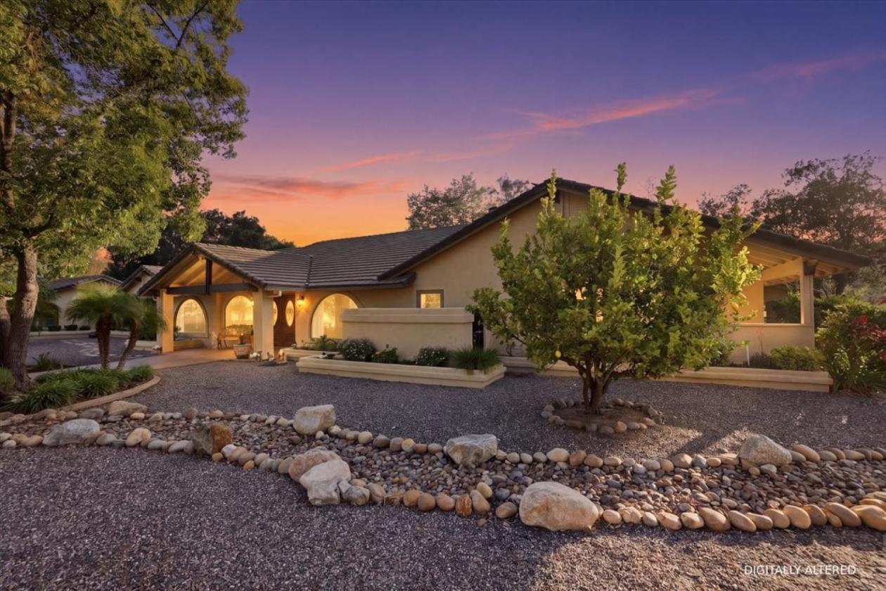 BEAUTIFUL 18.22-ACRE SAGE EQUESTRIAN ESTATE - photo 3
