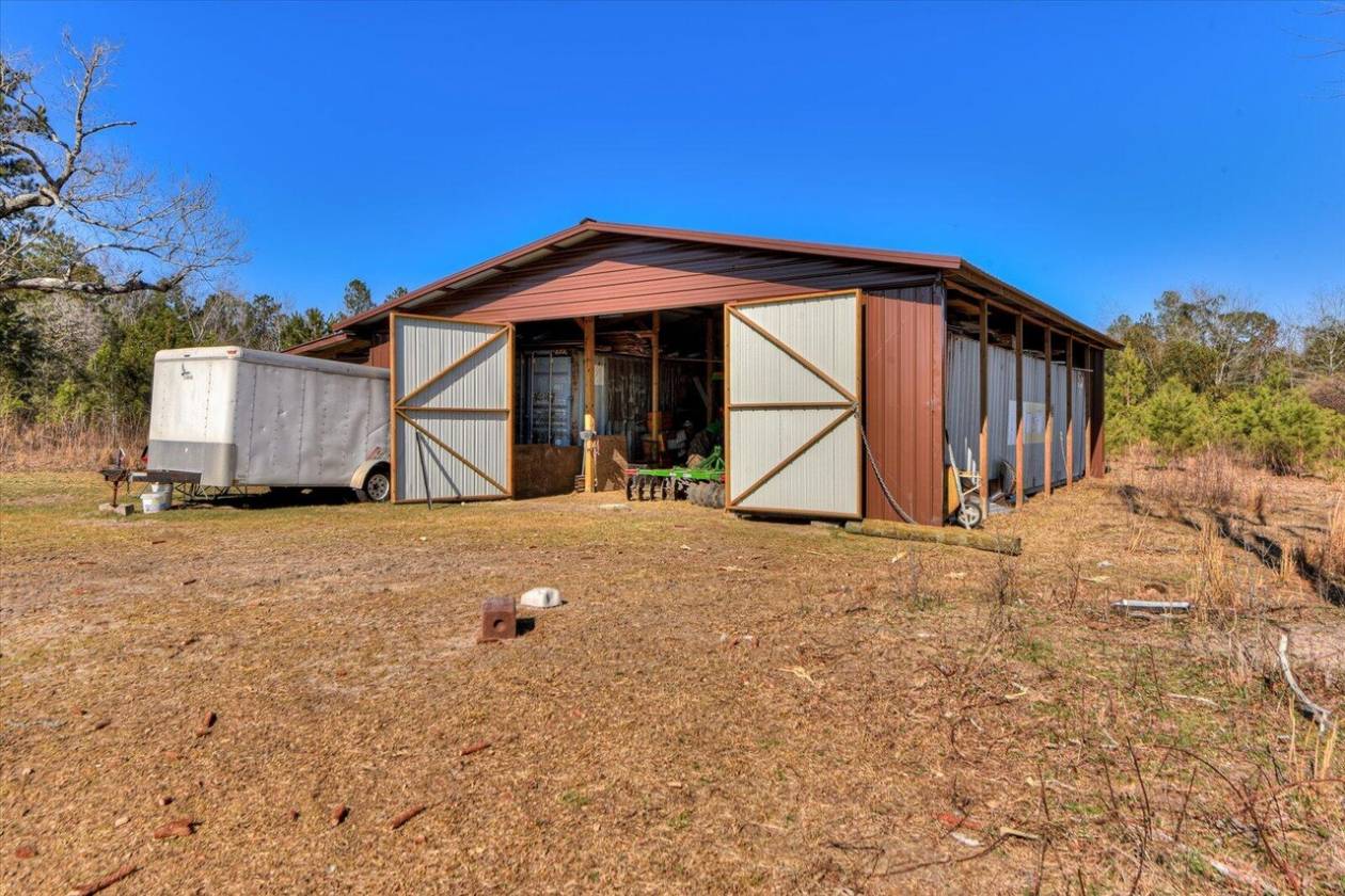 Beautiful 61-Acre Horse Property - photo 23