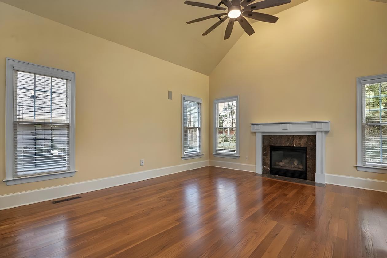 Luxury Home in Equestrian Neighborhood with Arena - photo 10