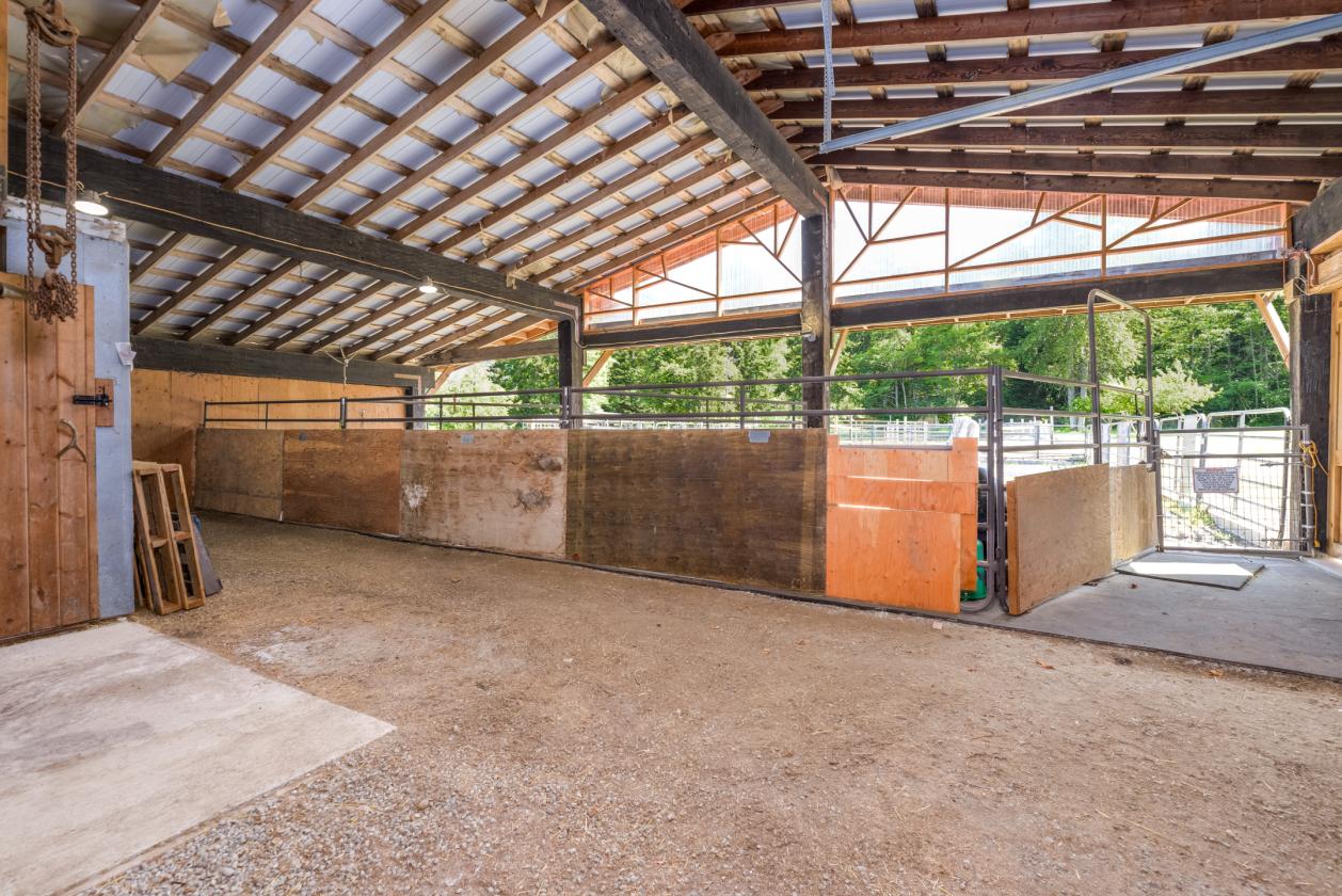 Luxury Equestrian Estate w/Beautiful Water Views - photo 21