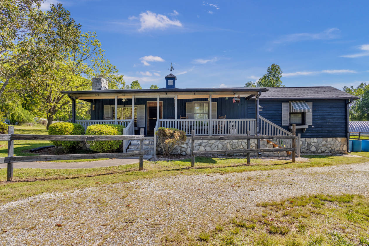 Equestrian Property former used as a girls home Greenville, Greenville County, South Carolina