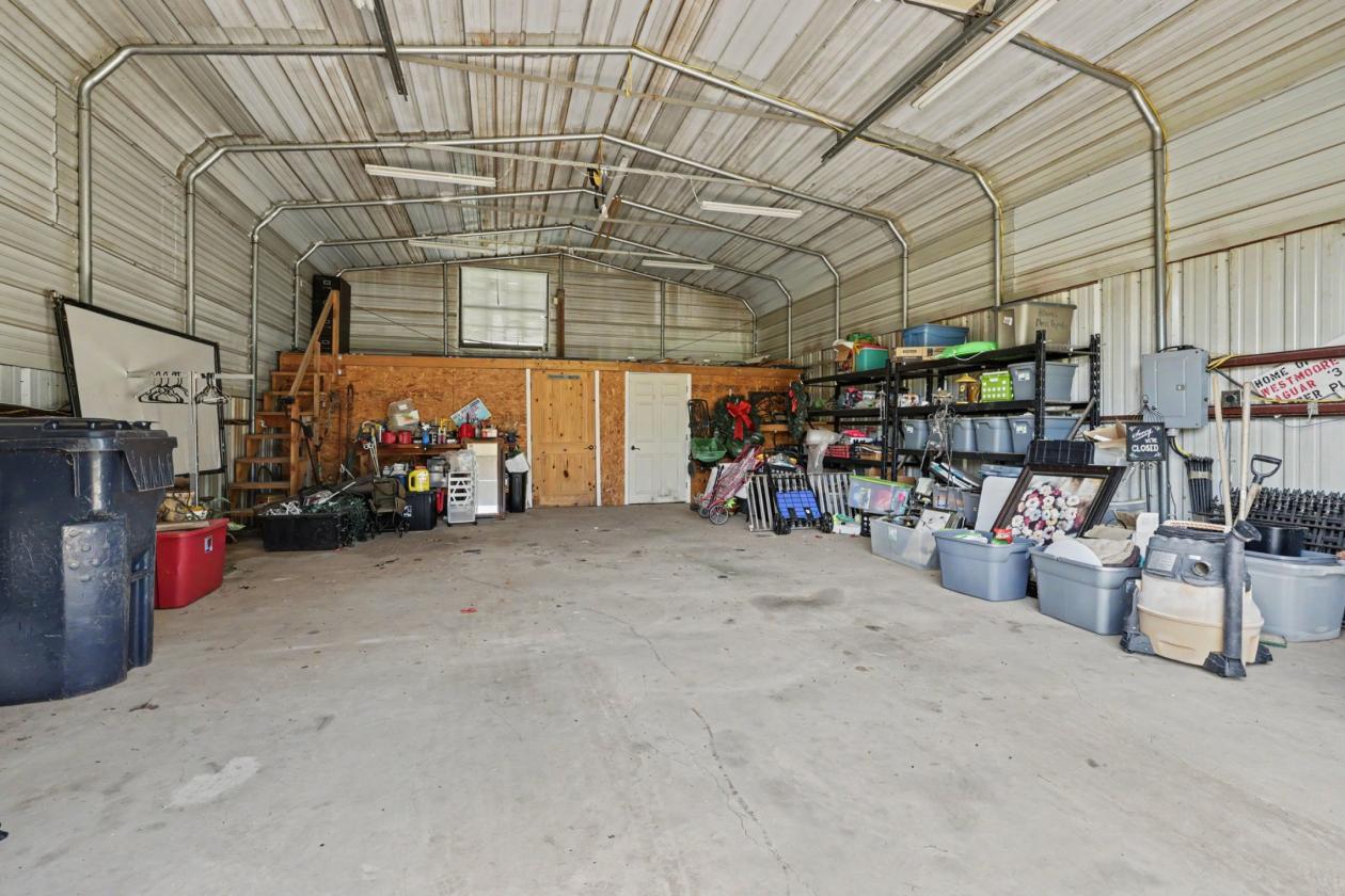 2 Homes 5 Acre Horse Property with Beautiful views - photo 23