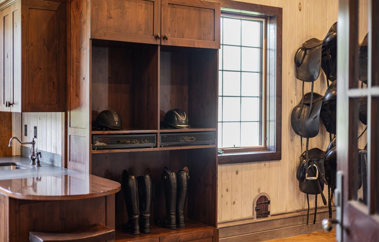 Premier Custom-Designed Equestrian Estate - photo 4