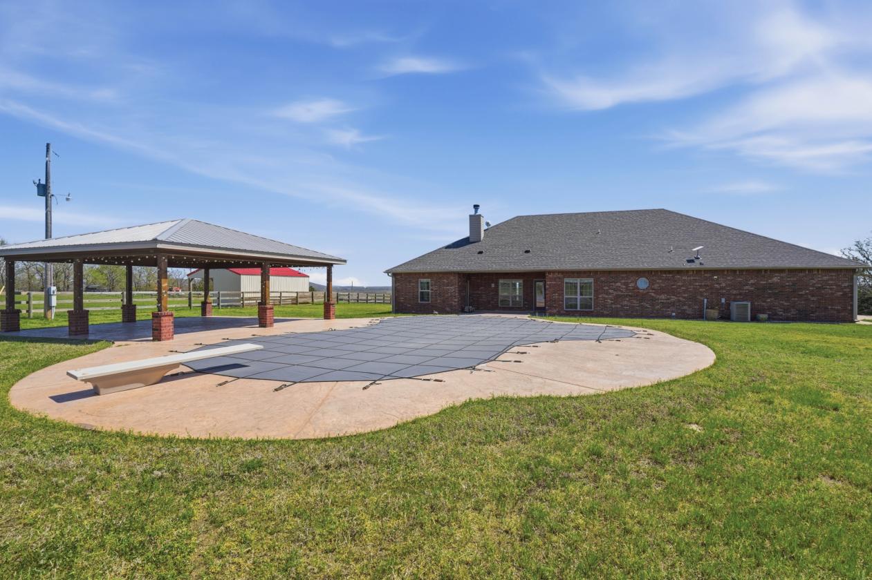 21 acre +/- HOBBY HORSE RANCH w/ ARENA AND POOL - photo 18