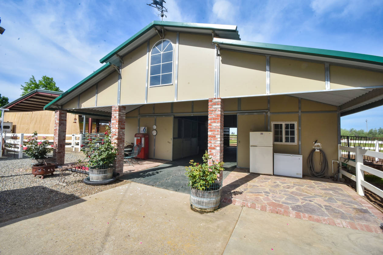 One of Wilton's Finest Horse Properties Wilton, Sacramento County, California