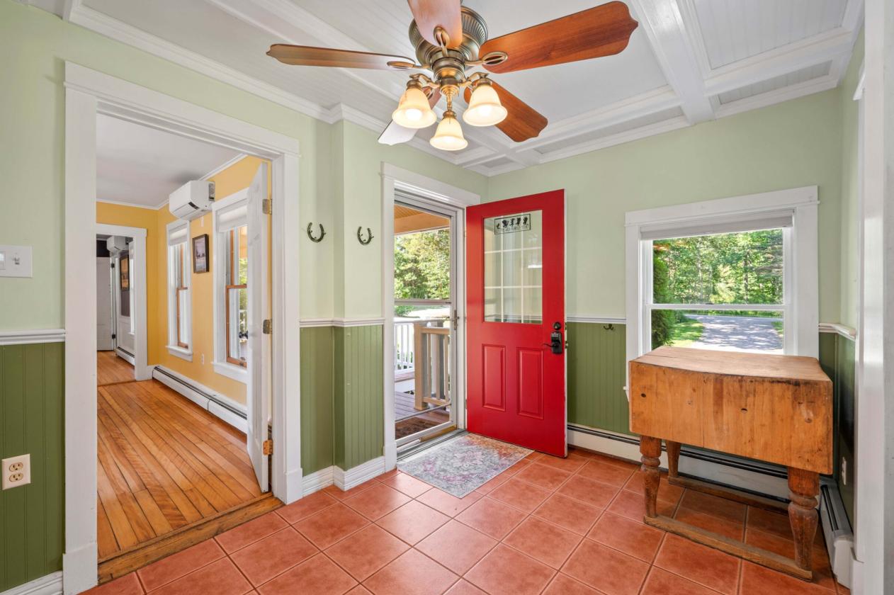 ENERGY EFFICIENT EQUESTRIAN HOMESTEAD - photo 19