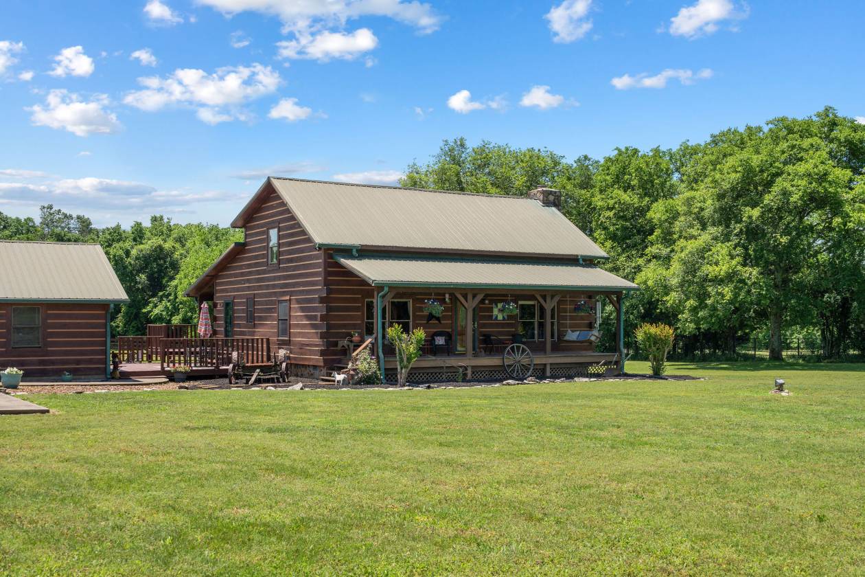 Horse Property for sale.