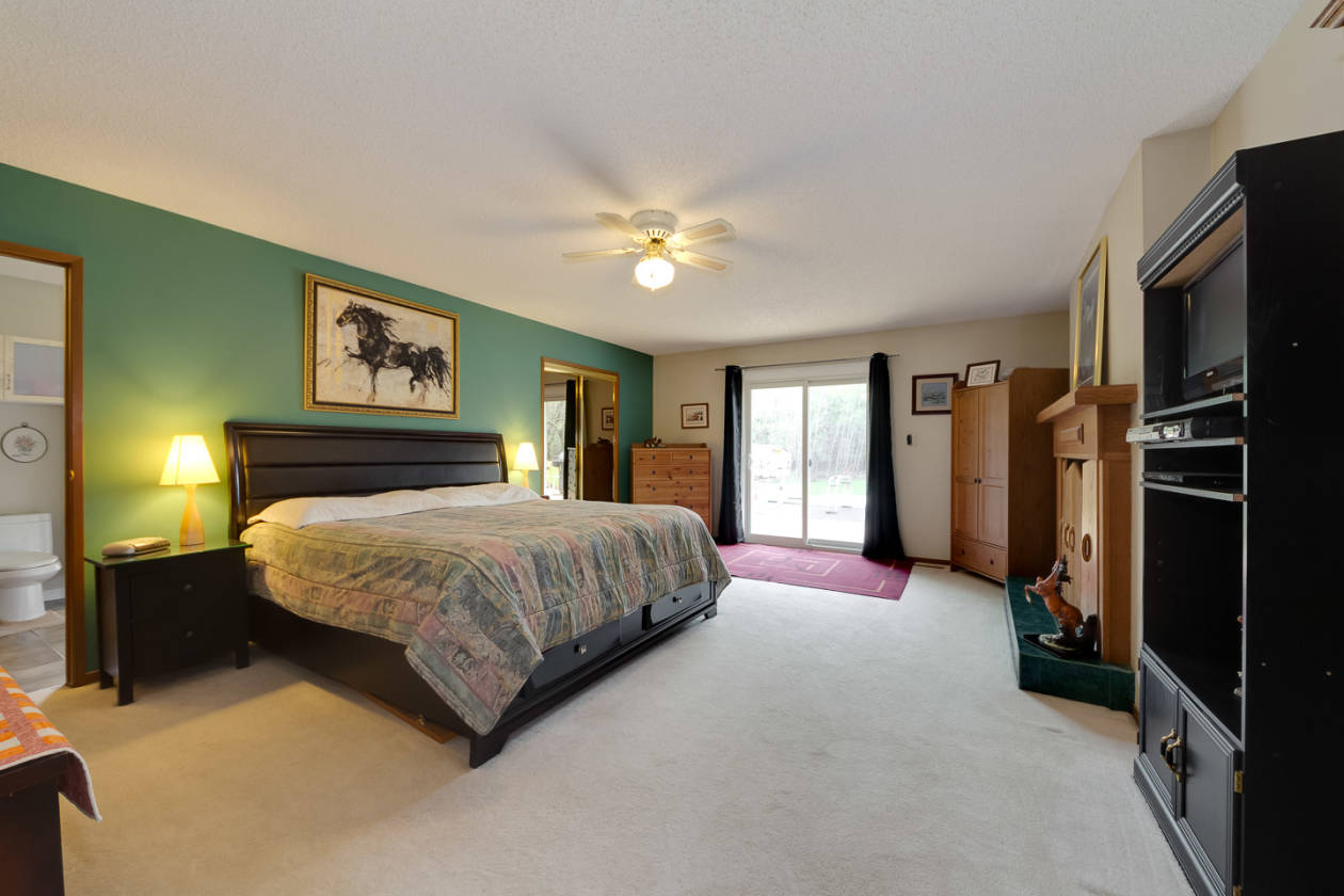 Amazing 80 acre ranch near Tawatinaw Valley Tawatinaw, Division No