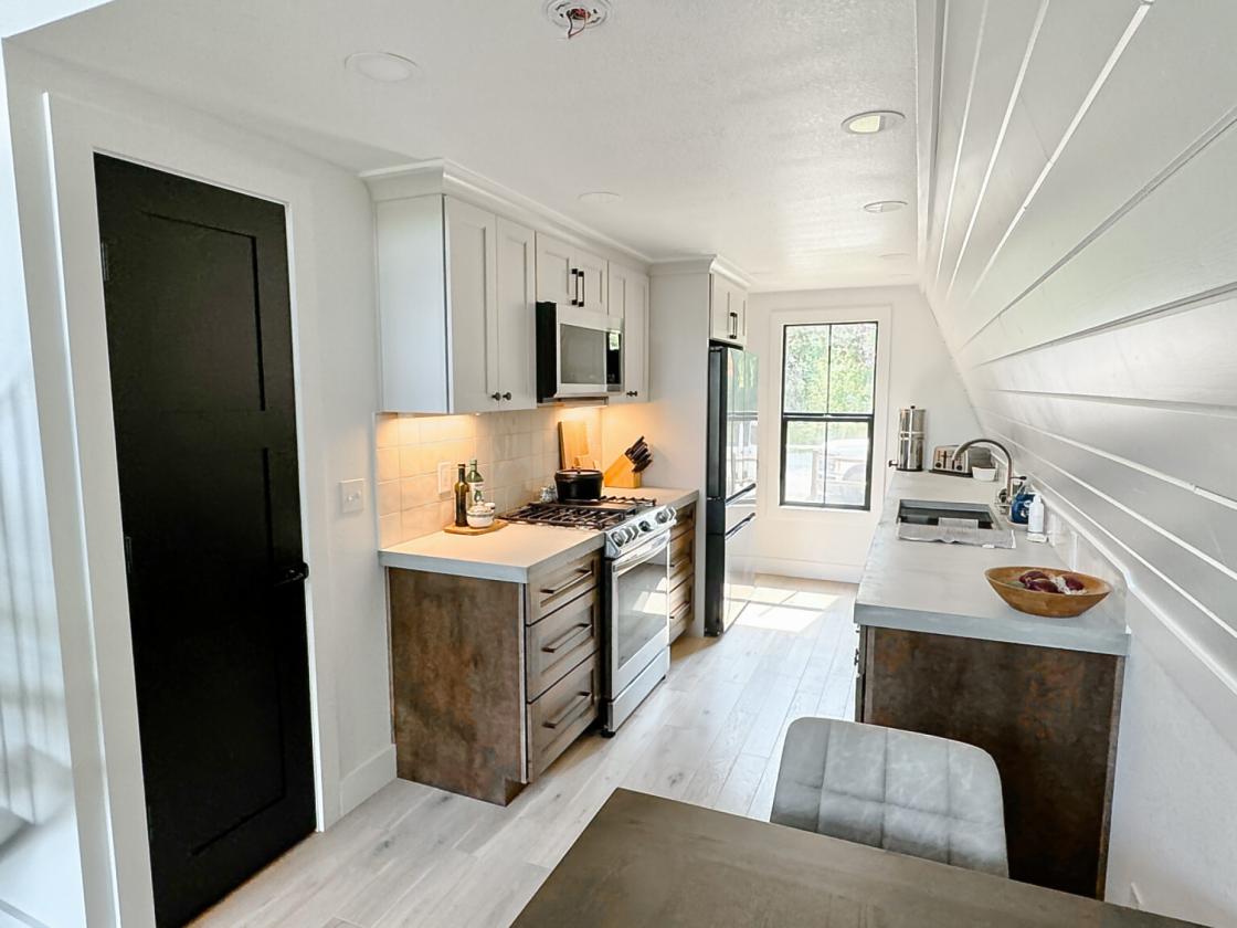 New Luxury equestrian estate with 360 degree views - photo 23