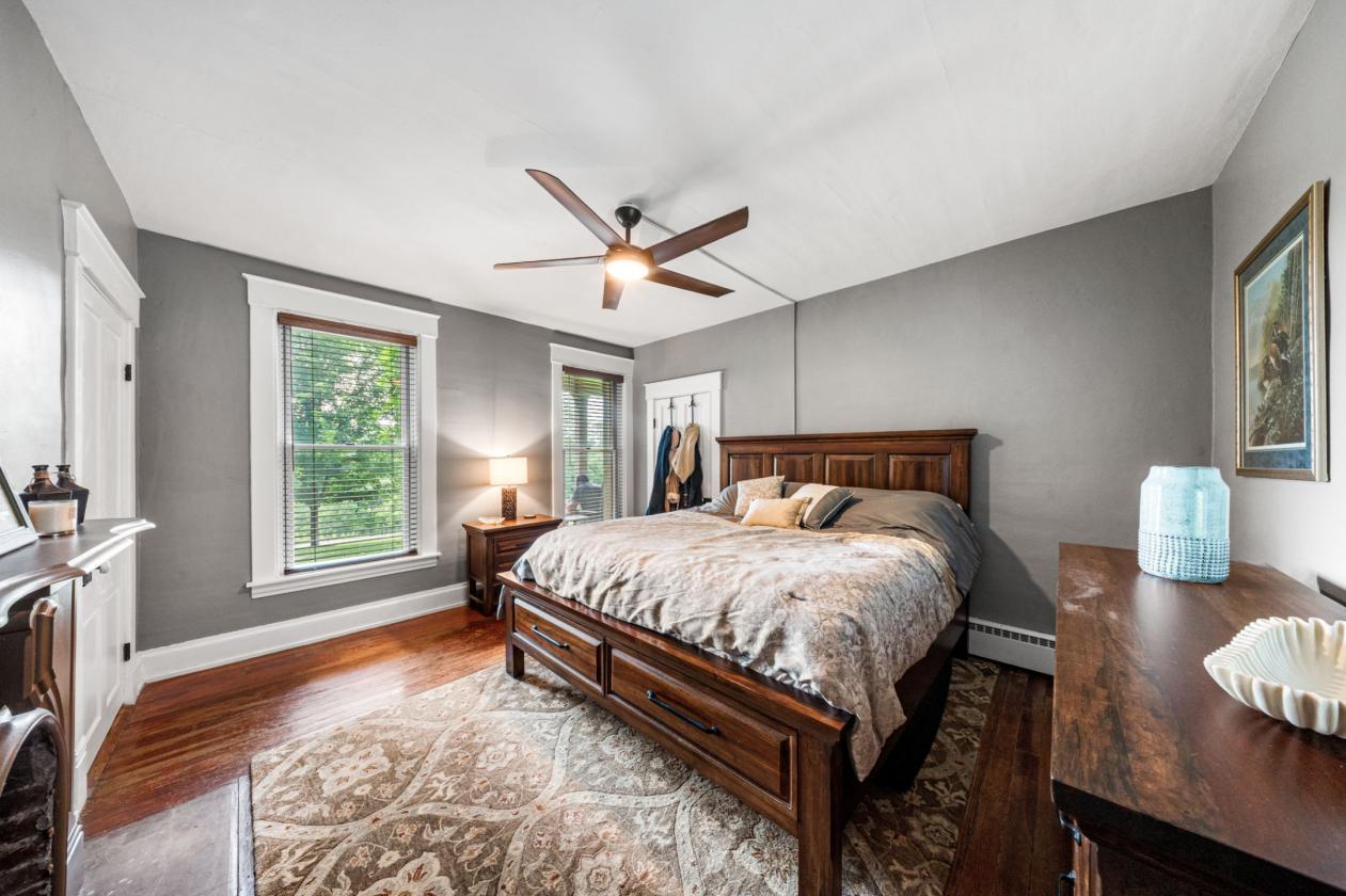Country Estate on 16+ Acres with Pond! - photo 23