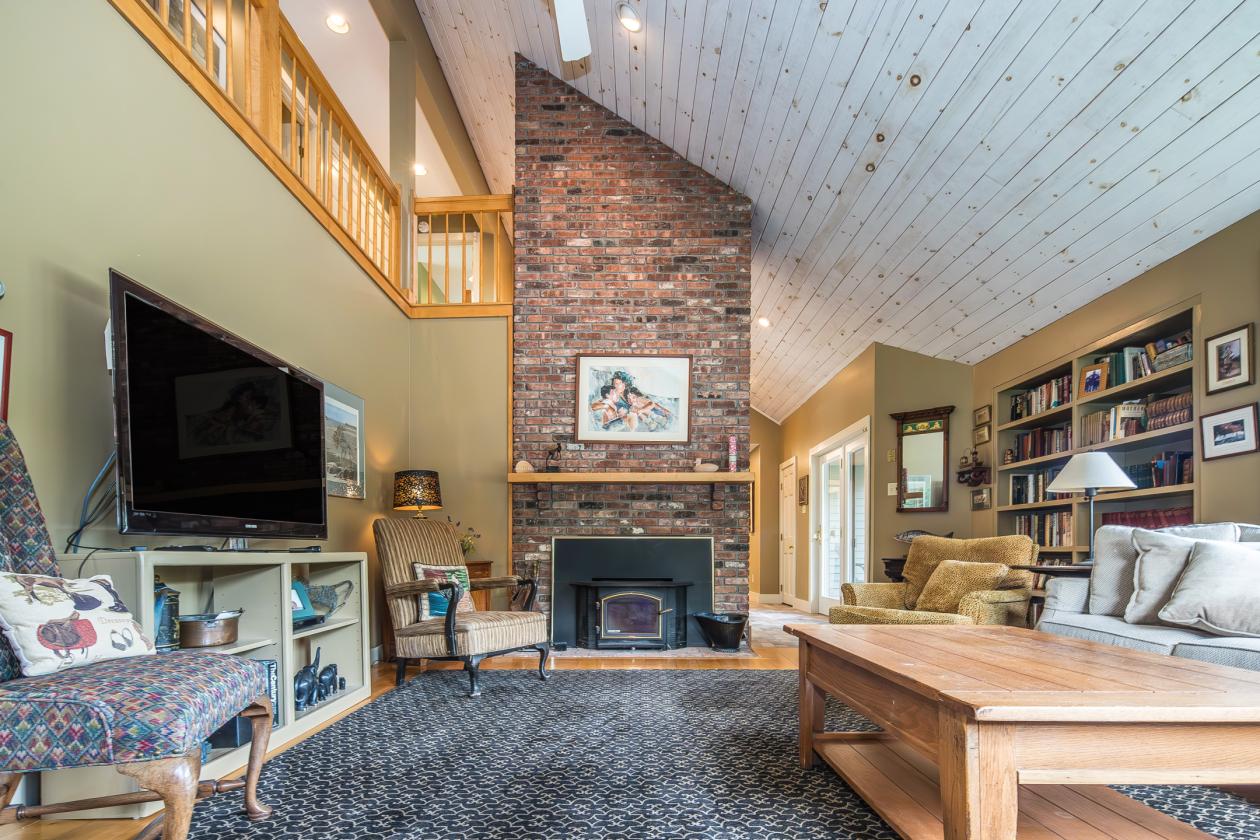 135 acres of lush meadows-private-Barn - photo 13