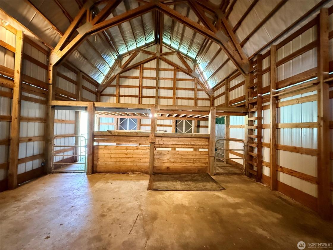 Scenic 3.79-acre horse property w/ high-bank - photo 29