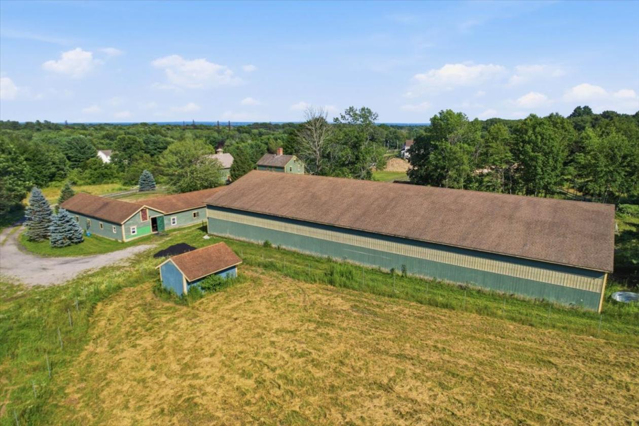 ESTABLISHED EQUESTRIAN PROPERTY EXCEPTIONAL PRICE - photo 8