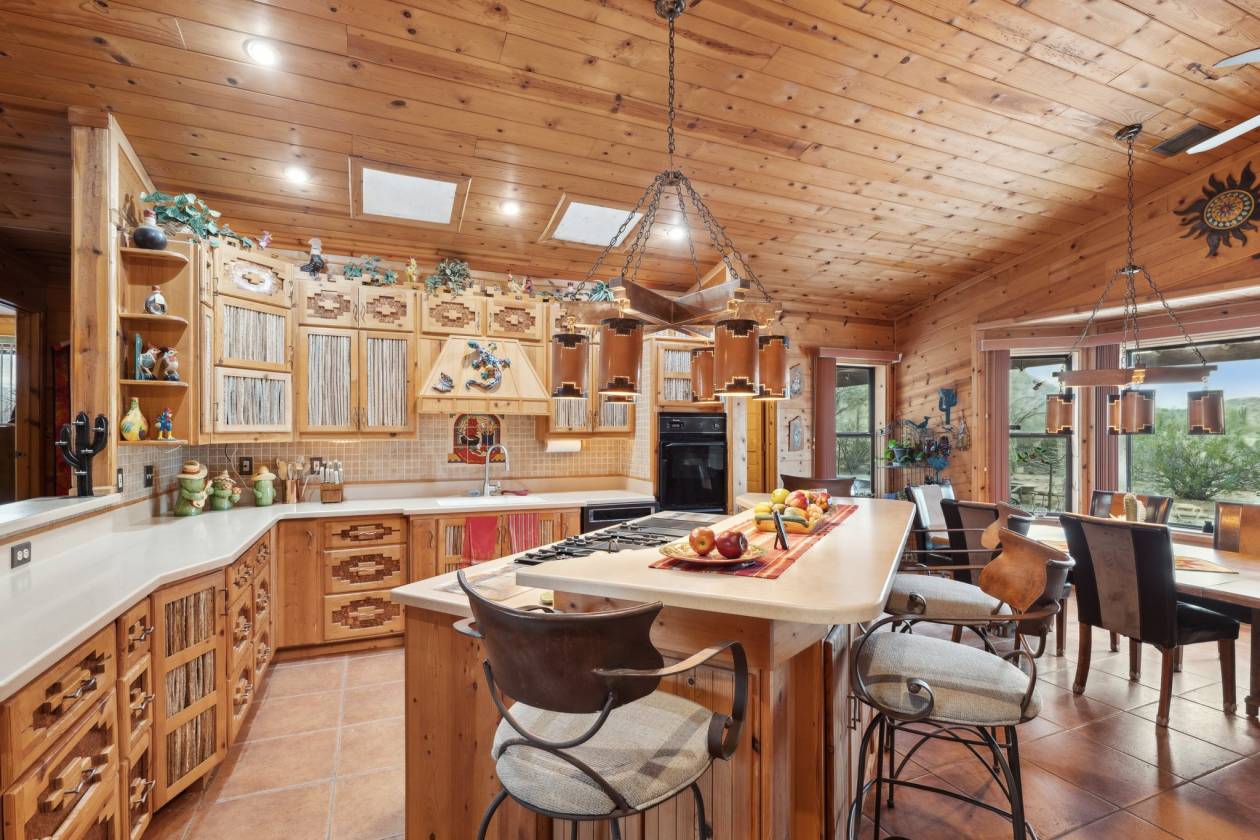 Home on 10+/- acres with private well! - photo 8