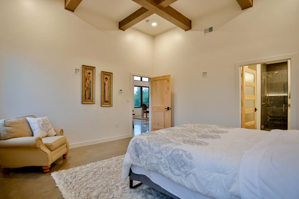 Luxury Property With Horse Potential - photo 23