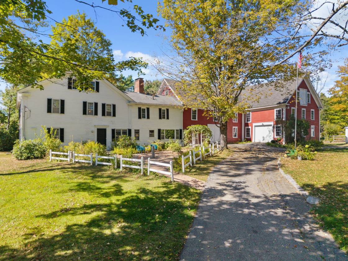 Horse Property for sale.