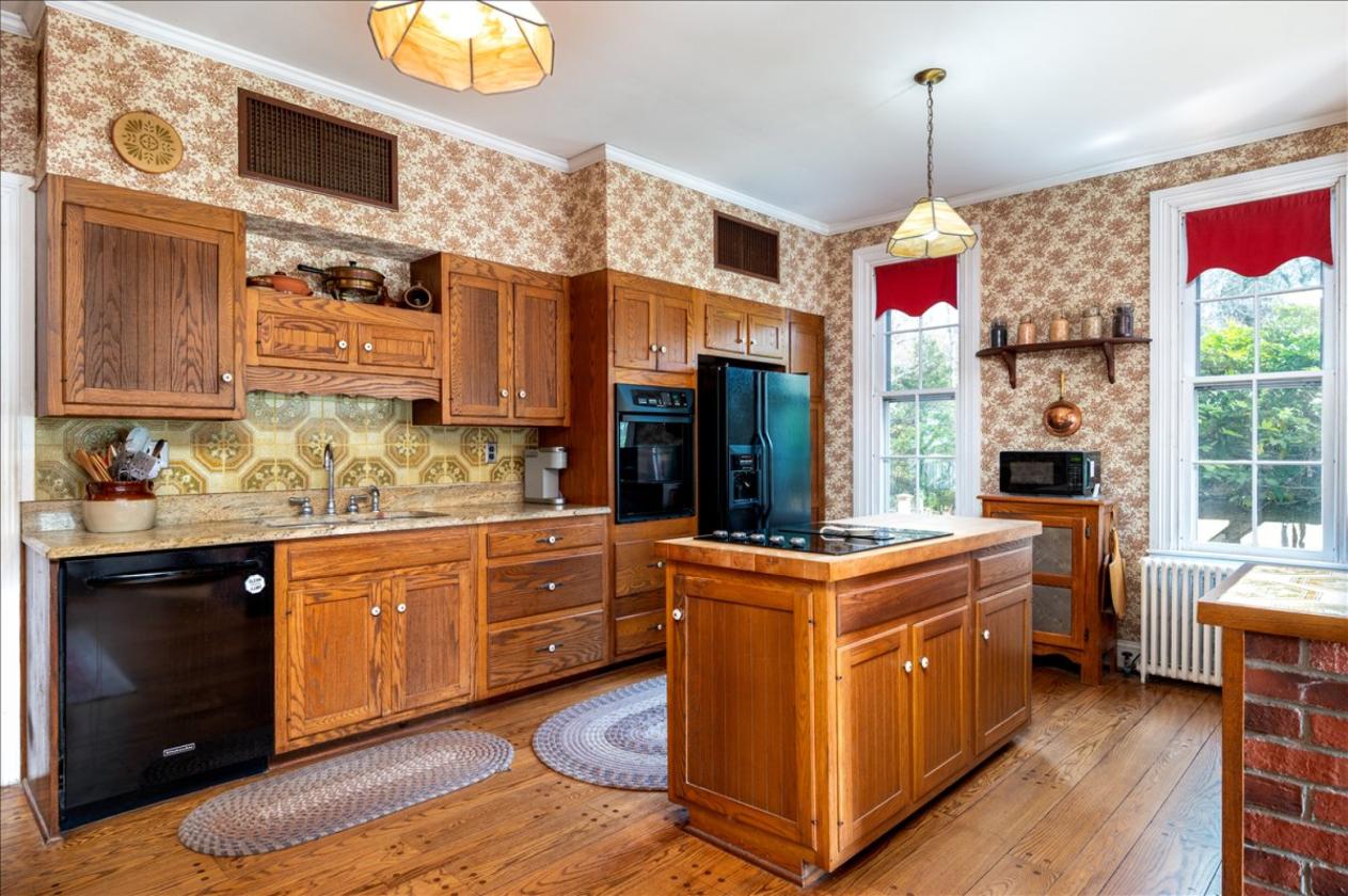 Historic Hobby Farm on 12.6 Acres - photo 17