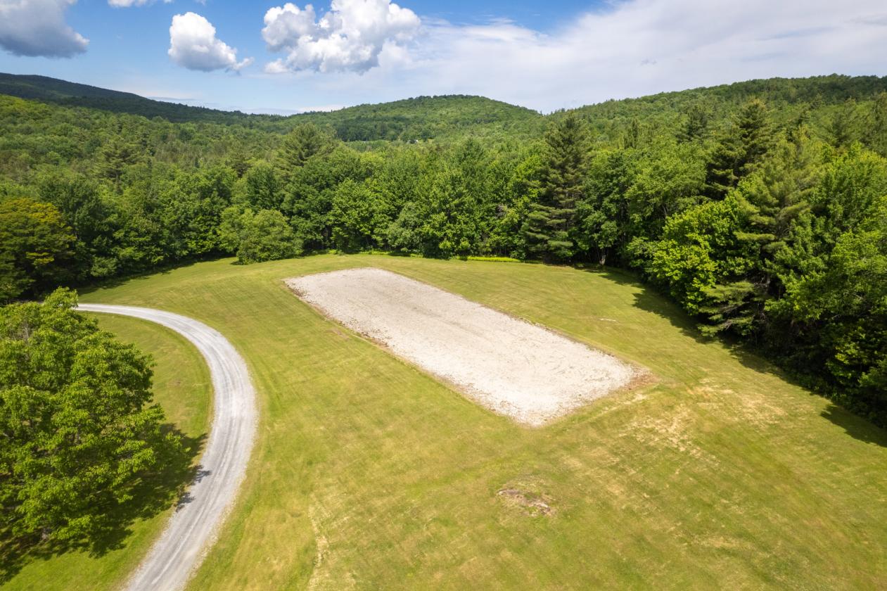 135 acres of lush meadows-private-Barn - photo 6